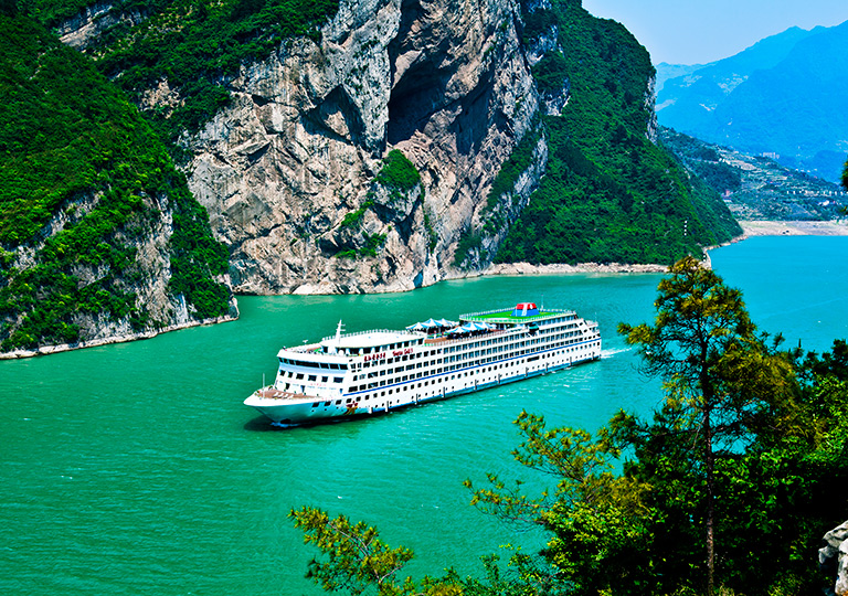 11 Days Golden Triangle Tour with Yangtze Cruise