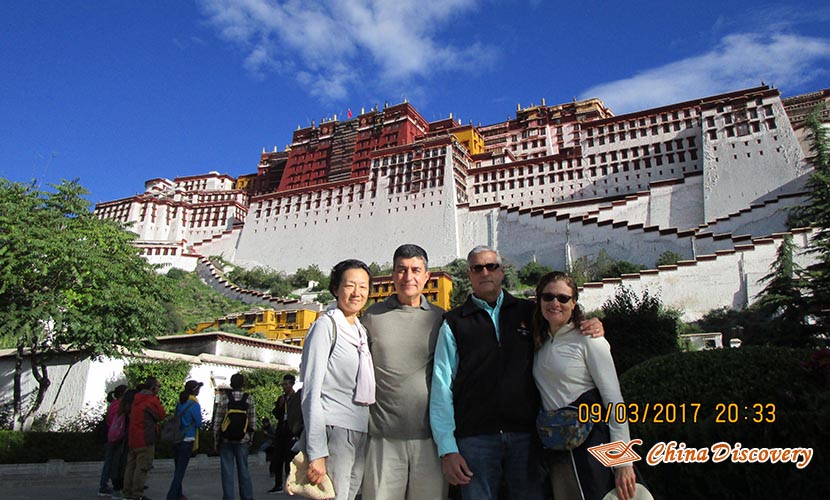 Lhasa The Potala Palace in March 2017 (Spring)