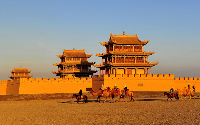 8 Days Dunhuang to Xining Tour via Zhangye 2024