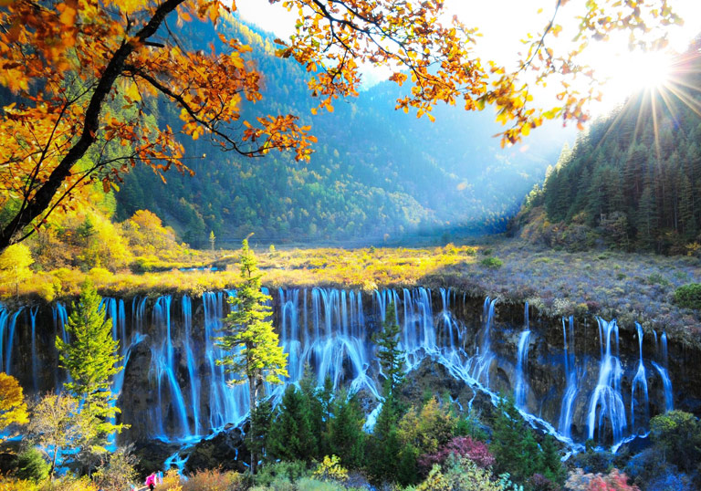 Resultado de imagem para jiuzhaigou national park