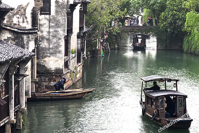 5 Days Hangzhou Wuzhen Hengdian Tour