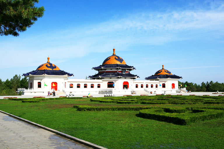 Inner Mongolia Genghis Khan Tour