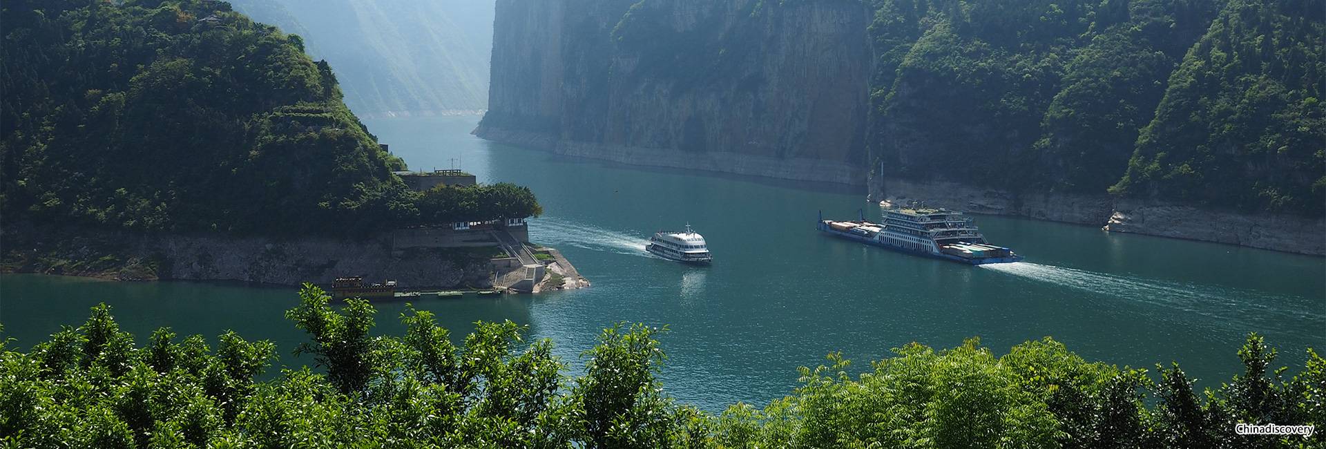 14 Days Marvelous China Tour with Leisure Yangtze River Cruise