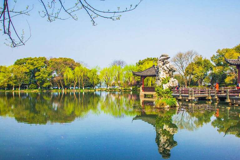 Hangzhou West Lake Boat