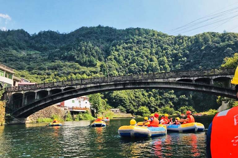 Baiyunxi Rafting (白云溪漂流)