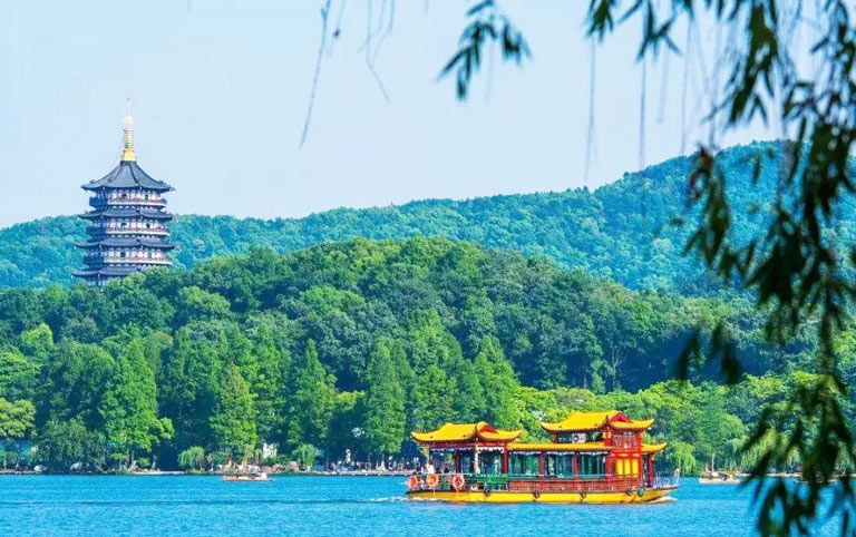 West Lake Boating Experience