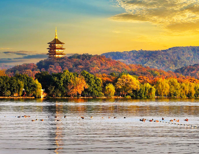 Leifeng Pagoda at Sunset