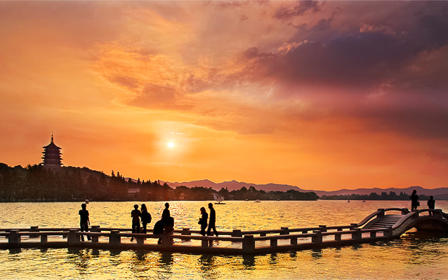 West Lake Sunset at Changqiao Park