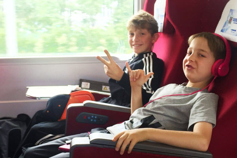 Kids on Beijing Tianjin G Train Advantages of Travelling by High Speed Train