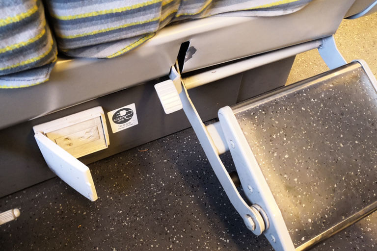 Footrest & Sockets China Bullet Train First Class Seat - Footrest