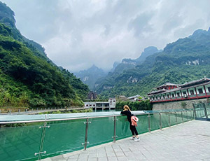 Zhangjiajie Tour