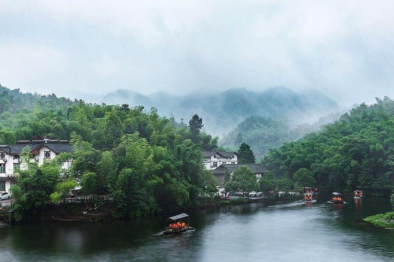 Rafting on Sea and Sea Top Bamboo Forests in China - Shunan Bamboo Forest
