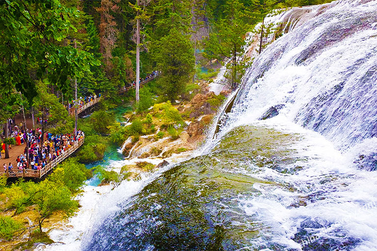 Nuorilang Waterfall Luorilang Waterfall