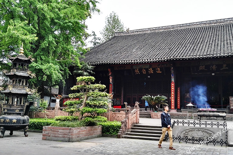 Qiangyang Palace