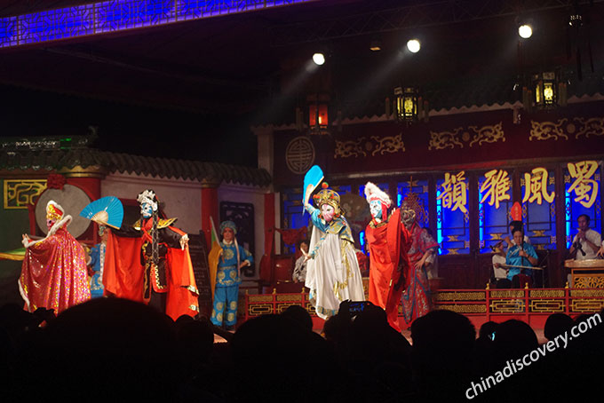 Face Changing of Sichuan Opera in Shufeng Yayun Shufeng Yayun Sichuan Opera House in Chengdu