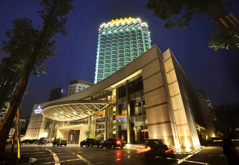 Minshan Hotel Where to Stay in Chengdu