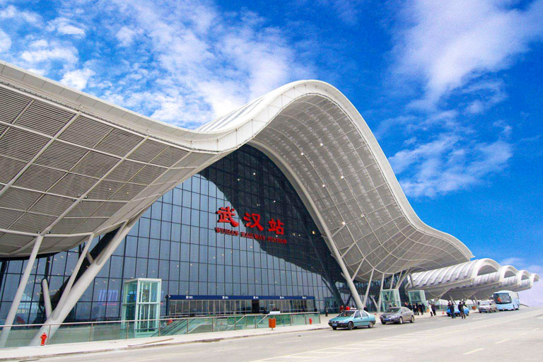 Changsha High Speed Train - Wuhan Railway Station