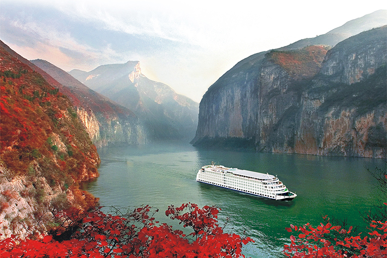 Cruising on Yangtze River