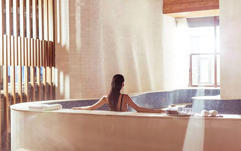 Club Med Beidahu Indoor Warm Bath
