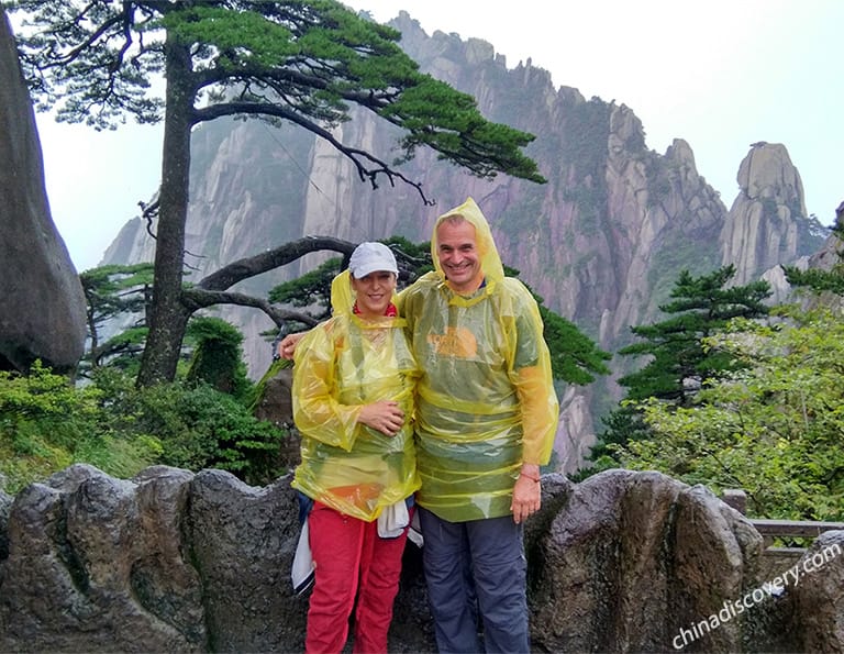 Karl's Group - Greeting Pine, Huangshan