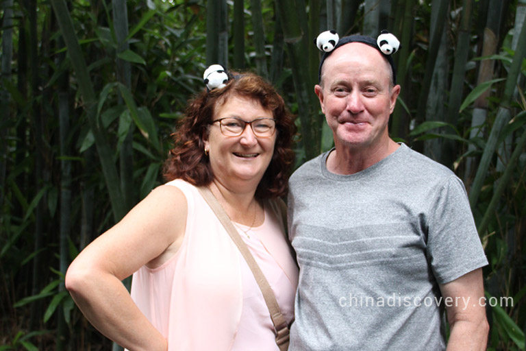  Caryn’s family from Australia took a lovely picture in front of the bamboo forest of Chengdu Giant Panda Base