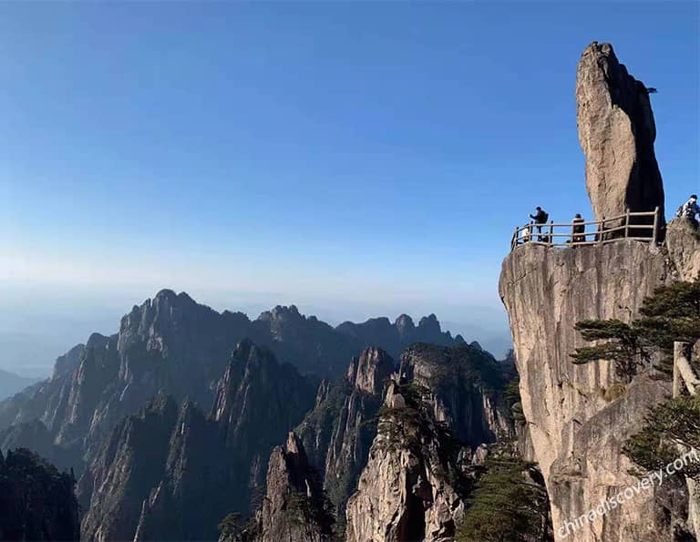 Andreas' group from Swedan - Flying-over-Rock, Yellow Mountain, Huangshan