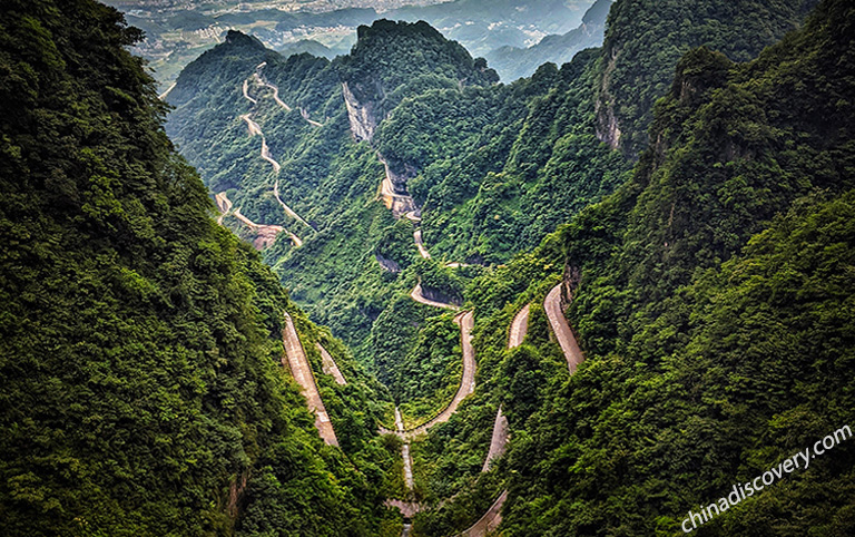 Keena from USA - Zigzag Road in Tianmen Mountain