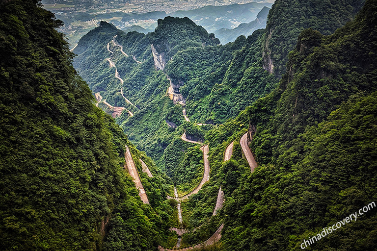 Keena from USA - Zigzag Road in Tianmen Mountain