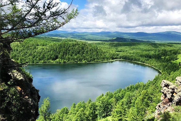 Sandra from Canada - Stunning Heavenly Lake