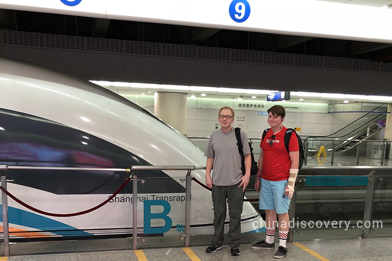 Kent’ group from USA experienced Shanghai Maglev Train in May 2018, tour customized by Catherine
