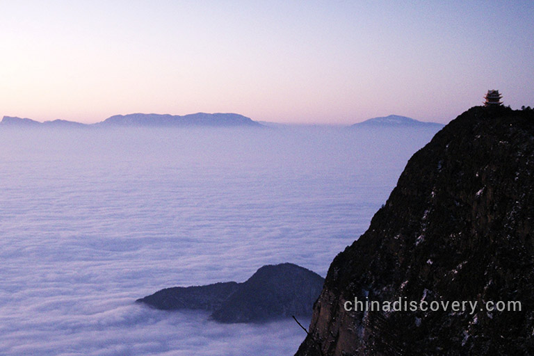 Mount Emei Marcin from USA visited Mount Emei in June 2019, tour customized by Lil
