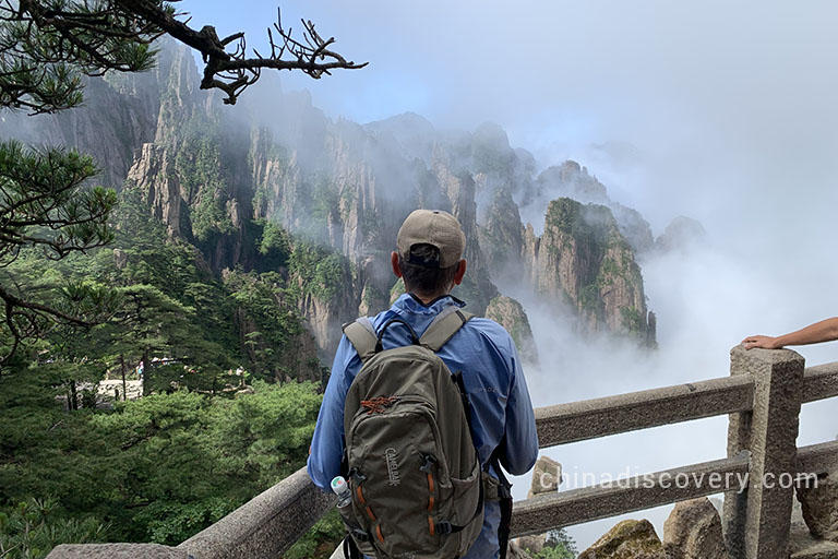 Robert from USA visited Yellow Mountain (Huangshan) in June 2019, tour customized by China Discovery