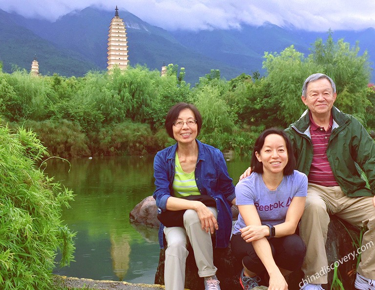 Three Pagodas, Dali, Yunna - TJ Maa's group from USA