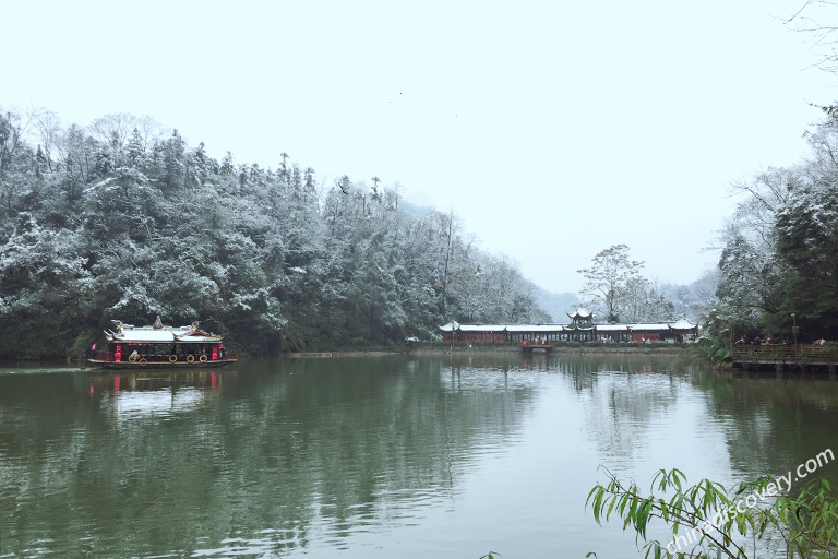 Mount Qingcheng in Winter