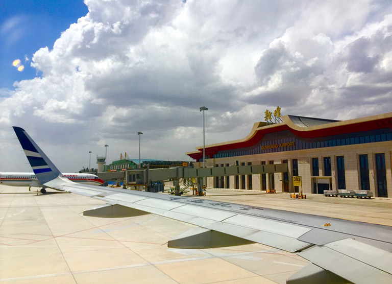 Dunhuang Airport and Flights