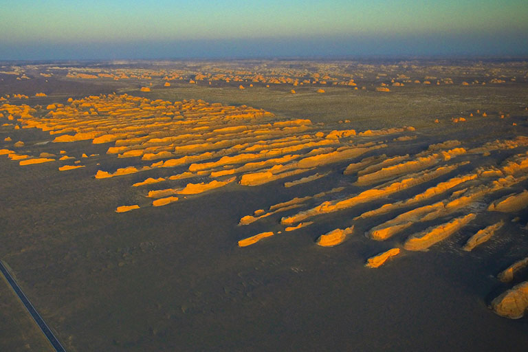 How to Get to Yardang National Geopark