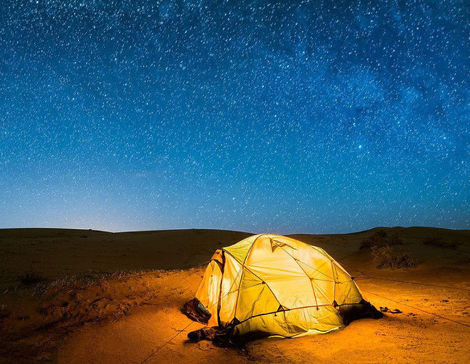 Camping on the desert of Mingshashan (Echoing Sand Mountains)