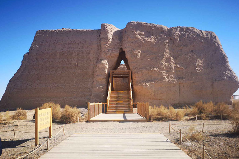 Dunhuang Yumen Pass Small Fangpan Castle Dunhuang Yumen Pass Jade Gate