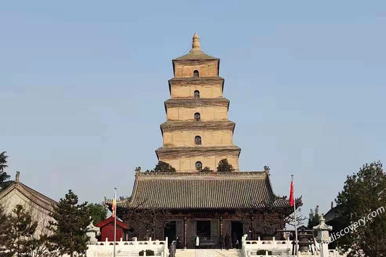 Our customer Josh from USA visited Big Wild Goose Pagoda in December 2020