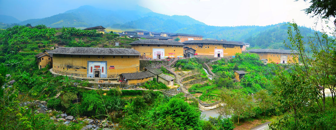 Fujian Tulou Tour by High Speed Train