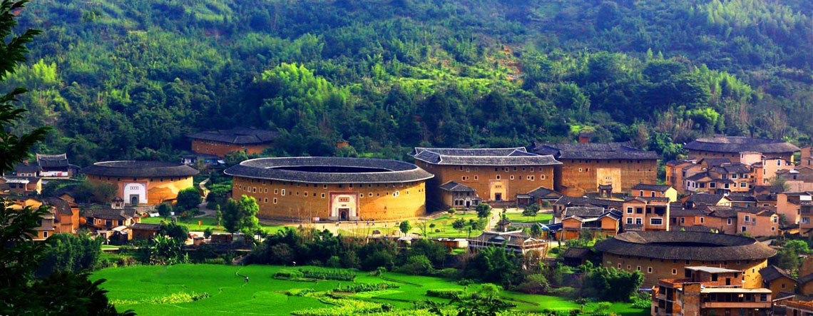 Fujian Tulou Tour by High Speed Train