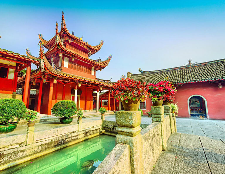 Yongquan Temple - The Largest Buddhist Temple in Fujian