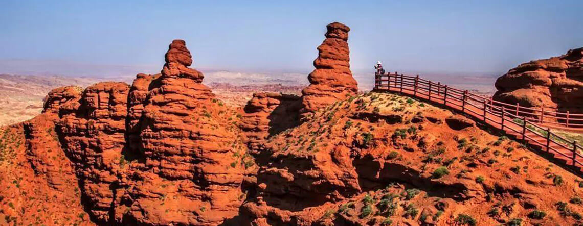 5 Days Danxia Badain Jaran Desert Tour from Zhangye 2025