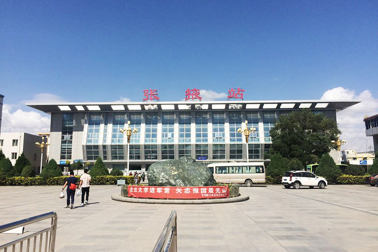 Zhangye to Urumqi