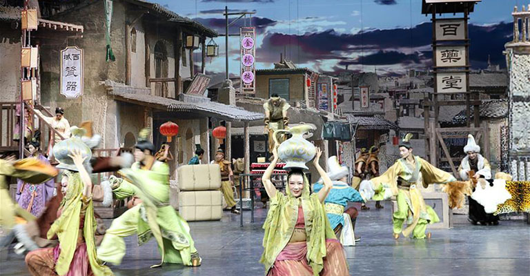 Zhangye Local Night Show Where to Stay in Zhangye