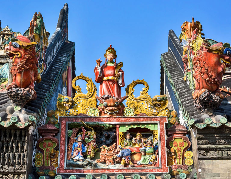 Exquisite Decoration of Chen Clan Ancestral Hall