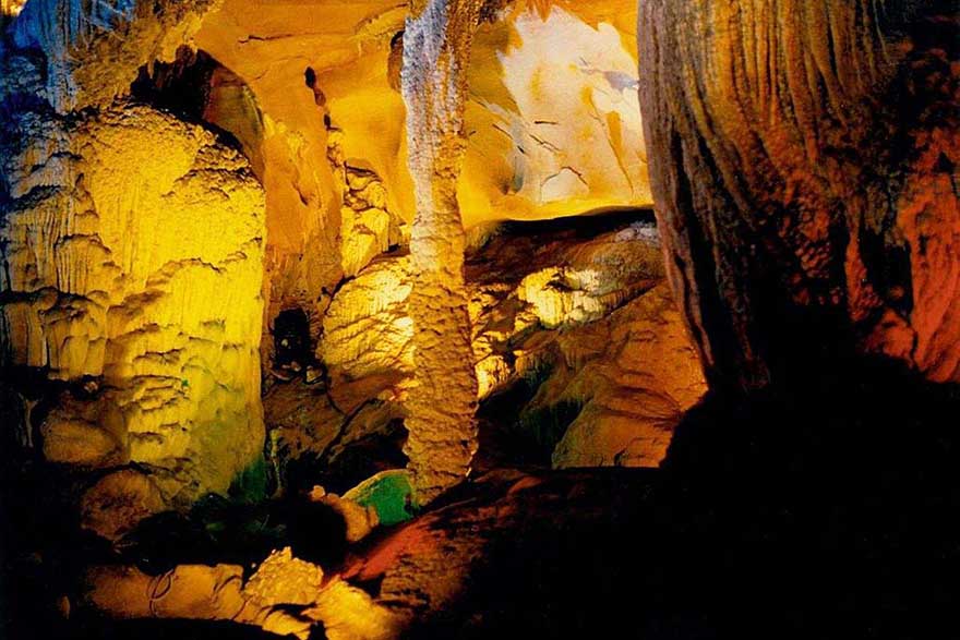 Crown Cave Guilin