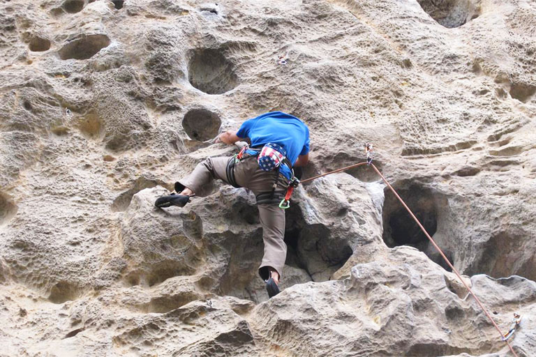 Yangshuo White Mountain Climbing Yangshuo Climbing - Yangshuo White Mountain Climbing