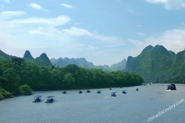 Bamboo Rafting Yangshuo - Li River Bamboo Rafting