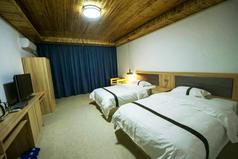 Xianggong Mountain Accommodation Xianggong Mountain - Yangshuo Accommodation